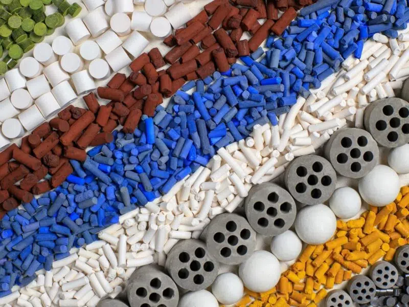 راز پشت پرده تخریب مدیرعامل مروارید، موفقیت کاتالیست ایرانی